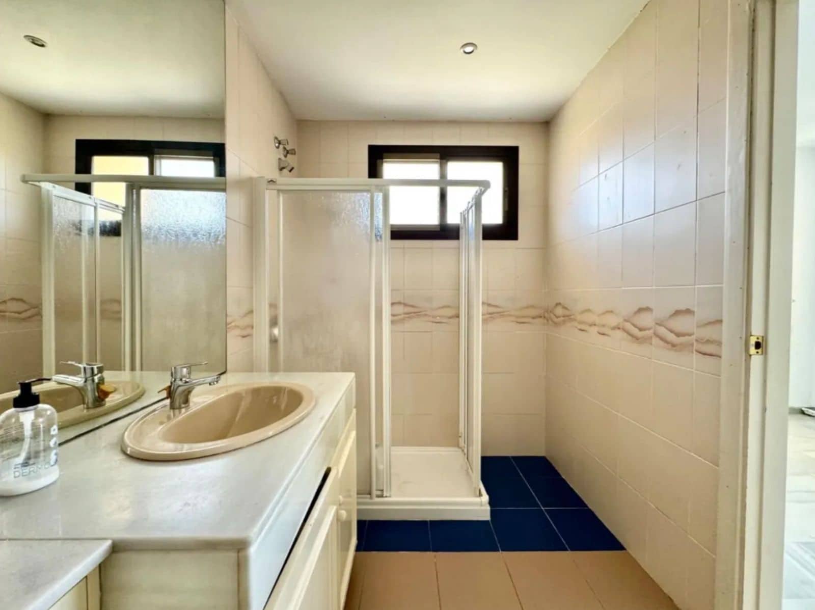 3 Zimmer Apartment zu verkaufen in Torremolinos mit Pool Garage - 745.000 € (Ref: 9893769)