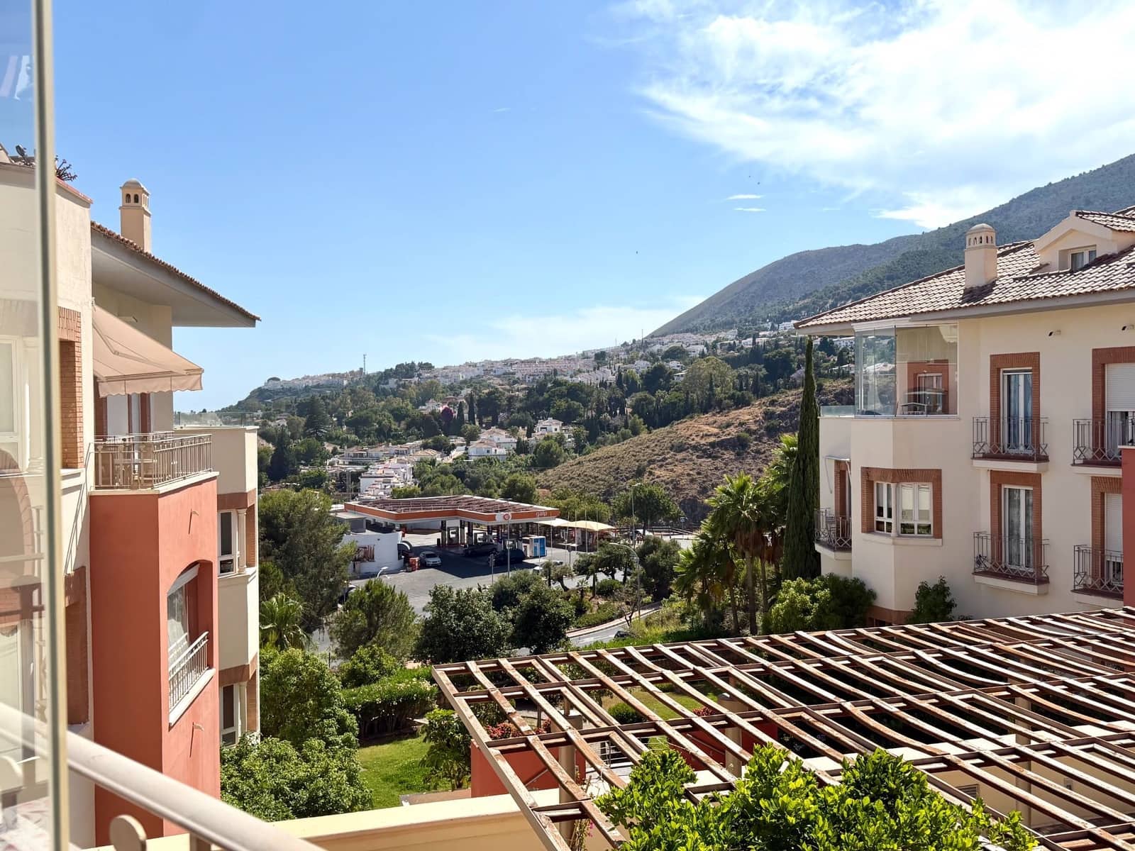 2 sovrum Lägenhet till salu i Benalmadena Costa med pool garage - 344 500 € (Ref: 9903808)