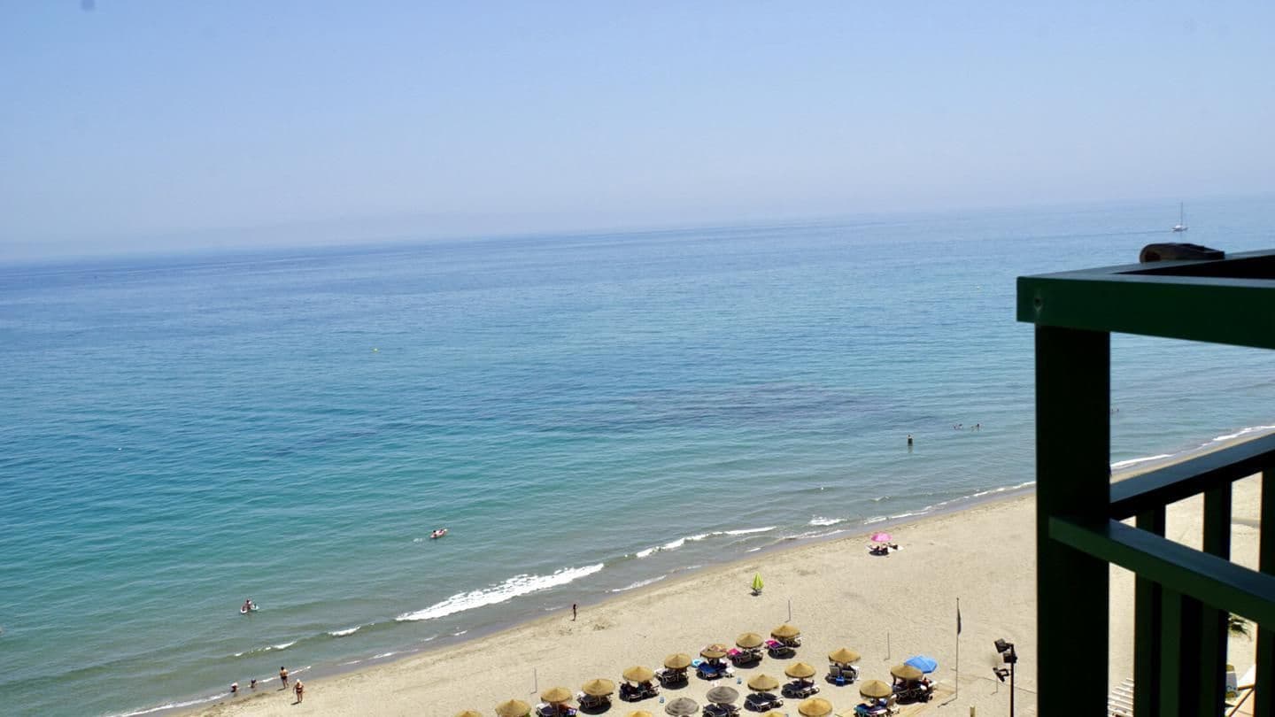 2 soverom Leilighet til leie i Fuengirola med garasje - € 1 650 (Ref: 9976824)