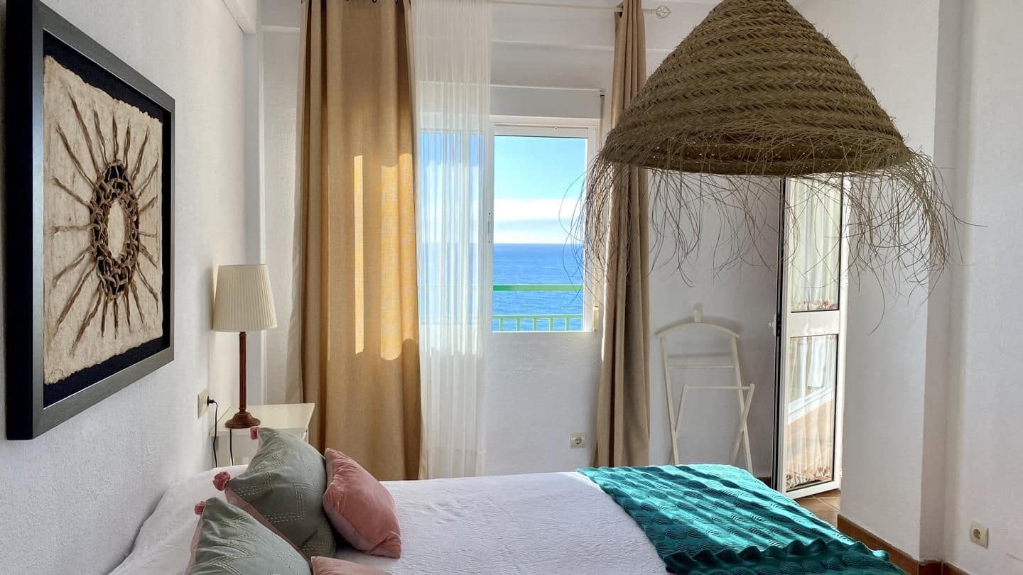 2 soverom Leilighet til leie i Fuengirola med garasje - € 1 650 (Ref: 9976824)