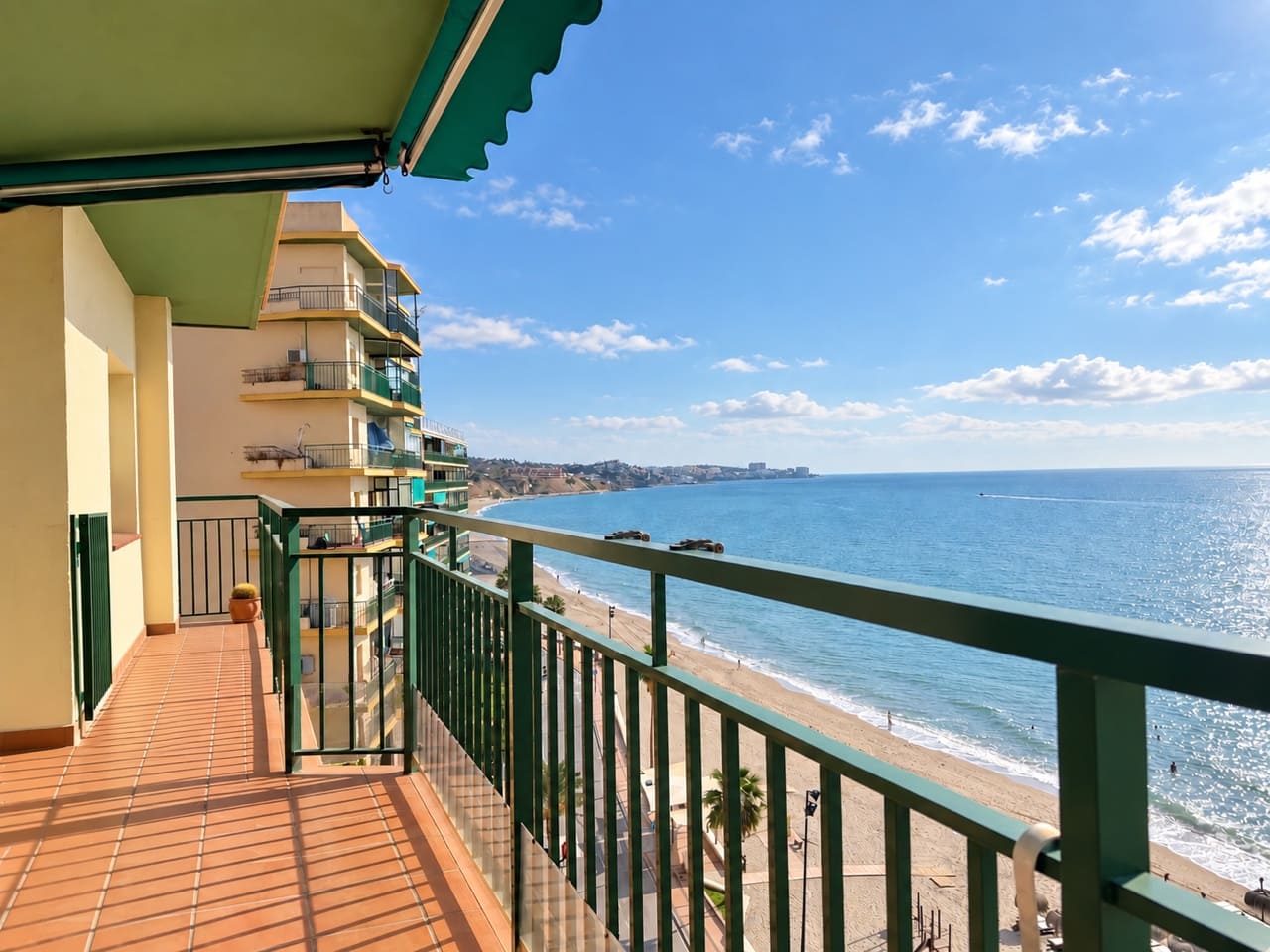 Appartement de 2 chambres à louer à Fuengirola avec garage - 1 580 € (Ref: 9976824)