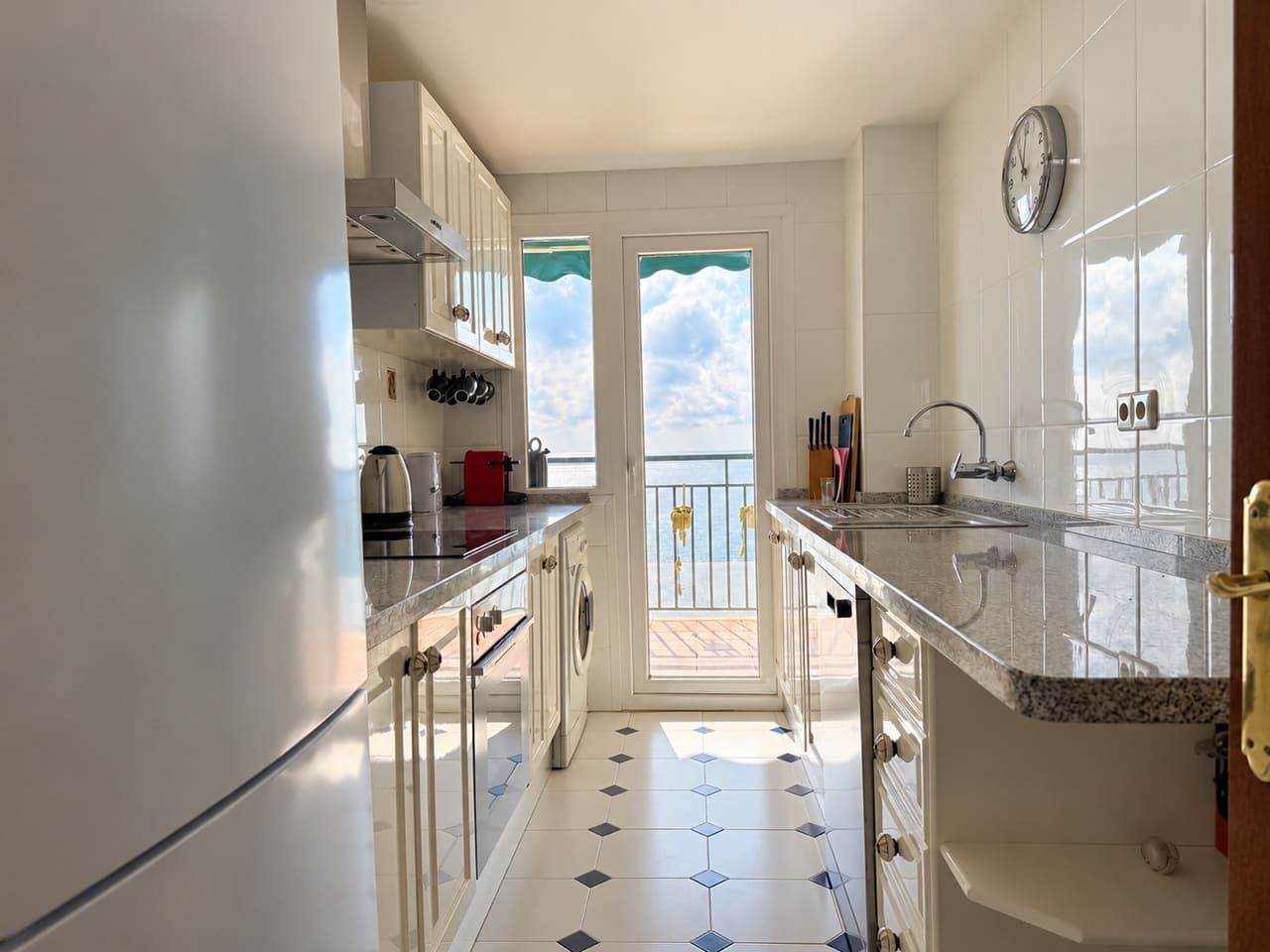 Appartement de 2 chambres à louer à Fuengirola avec garage - 1 580 € (Ref: 9976824)