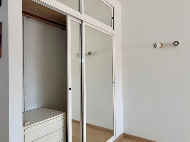 1 soverom Leilighet til leie i Mijas - € 800 (Ref: 9996683)