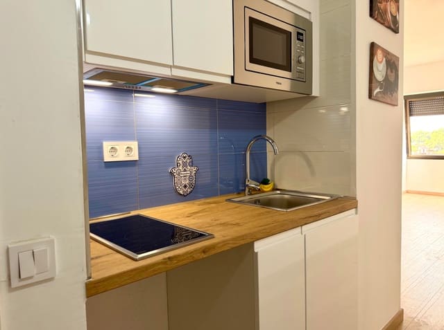 1 soverom Leilighet til leie i Mijas - € 800 (Ref: 9996683)