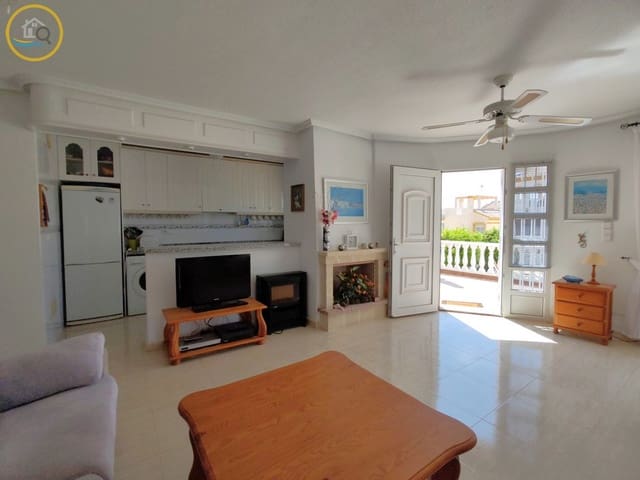 Chalet de 3 habitaciones en Pinar de Campoverde, Pilar de la Horadada en venta con piscina garaje - 299.000 € (Ref: 10001036)
