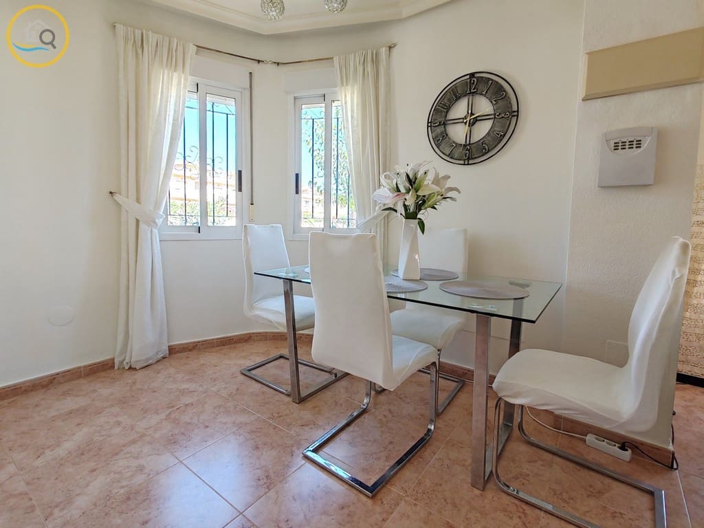 3 soveværelse Villa til salg i Pinar de Campoverde med swimmingpool garage - € 290.000 (Ref: 10117500)