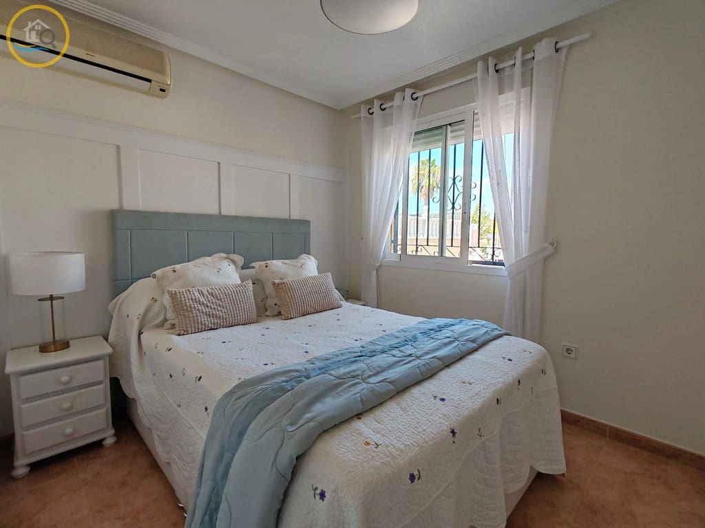 3 soveværelse Villa til salg i Pinar de Campoverde med swimmingpool garage - € 290.000 (Ref: 10117500)