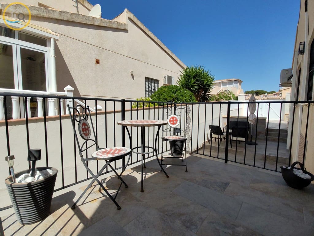 4 slaapkamer Villa te koop in Pinar de Campoverde met zwembad garage - € 305.000 (Ref: 10130284)
