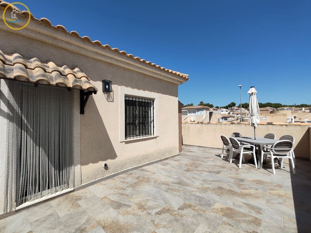 4 slaapkamer Villa te koop in Pinar de Campoverde met zwembad garage - € 305.000 (Ref: 10130284)