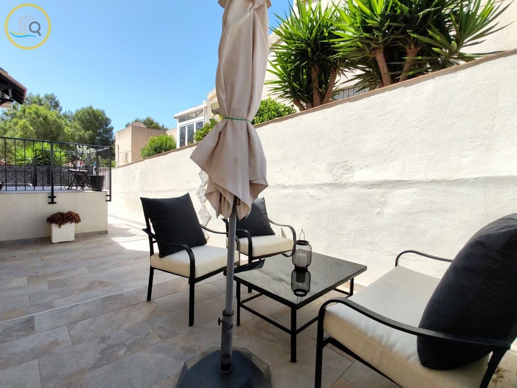 4 slaapkamer Villa te koop in Pinar de Campoverde met zwembad garage - € 305.000 (Ref: 10130284)