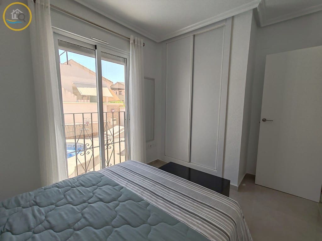 4 slaapkamer Villa te koop in Pinar de Campoverde met zwembad garage - € 305.000 (Ref: 10130284)