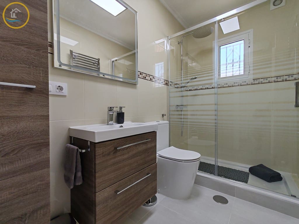 4 slaapkamer Villa te koop in Pinar de Campoverde met zwembad garage - € 305.000 (Ref: 10130284)