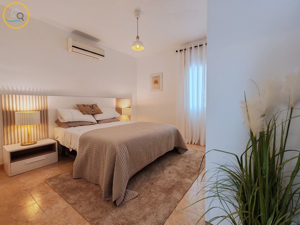 3 soverom Villa til salgs i Pinar de Campoverde med svømmebasseng garasje - € 450 000 (Ref: 10163490)