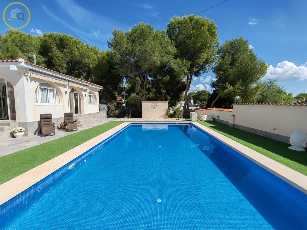 3 soverom Villa til salgs i Pinar de Campoverde med svømmebasseng garasje - € 450 000 (Ref: 10163490)