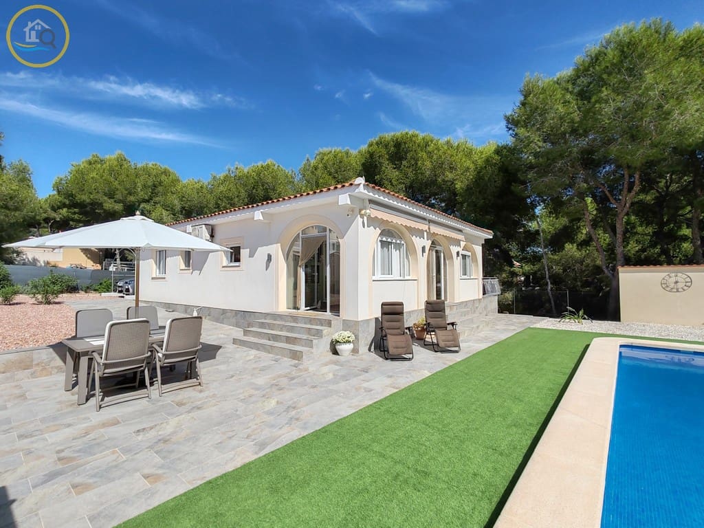 3 soverom Villa til salgs i Pinar de Campoverde med svømmebasseng garasje - € 450 000 (Ref: 10163490)