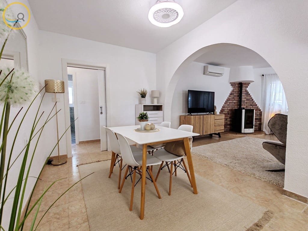 3 soverom Villa til salgs i Pinar de Campoverde med svømmebasseng garasje - € 450 000 (Ref: 10163490)
