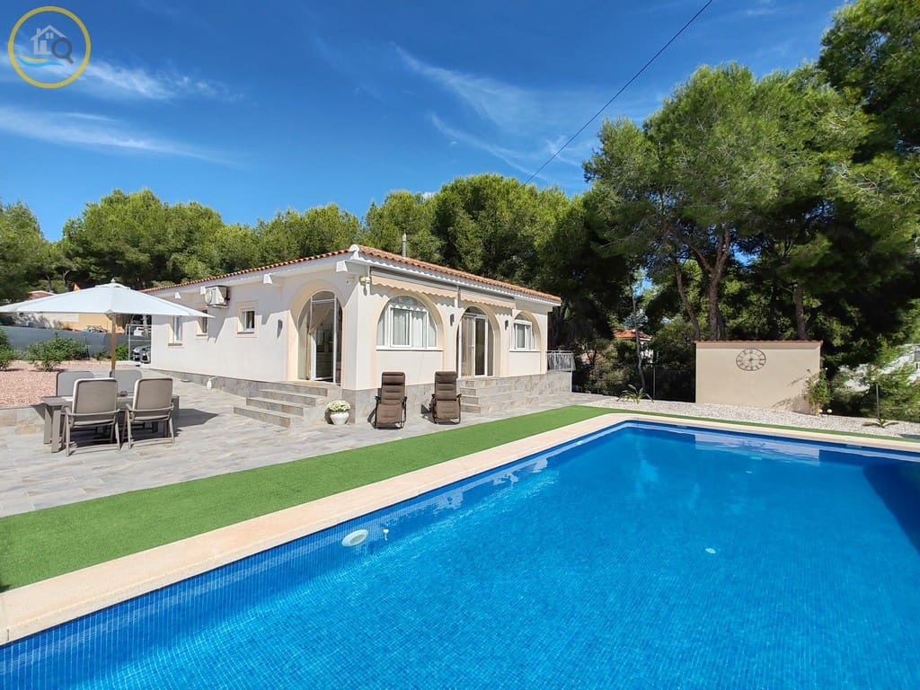 3 soverom Villa til salgs i Pinar de Campoverde med svømmebasseng garasje - € 450 000 (Ref: 10163490)