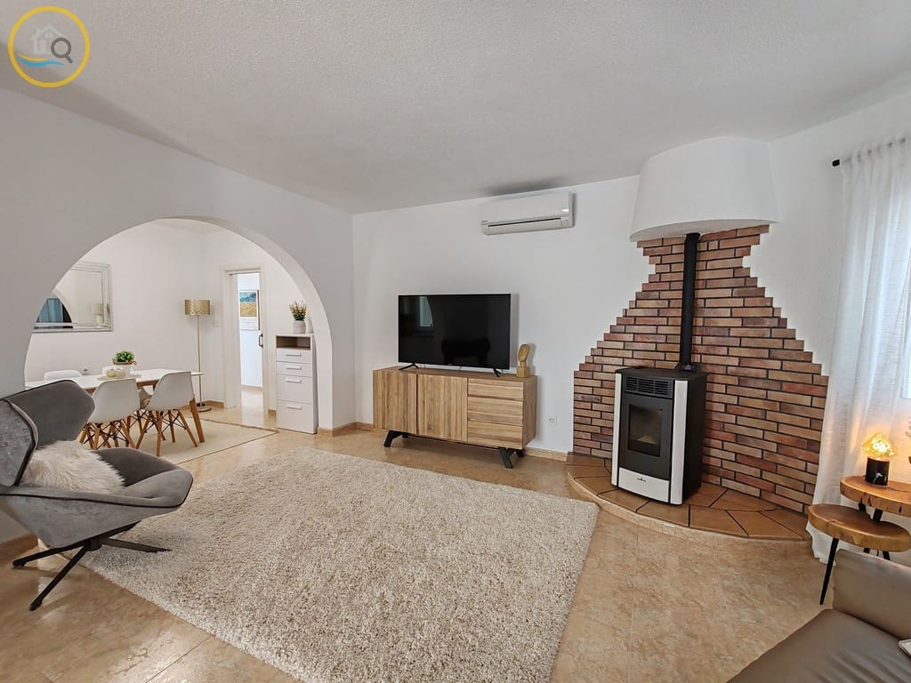3 soverom Villa til salgs i Pinar de Campoverde med svømmebasseng garasje - € 450 000 (Ref: 10163490)