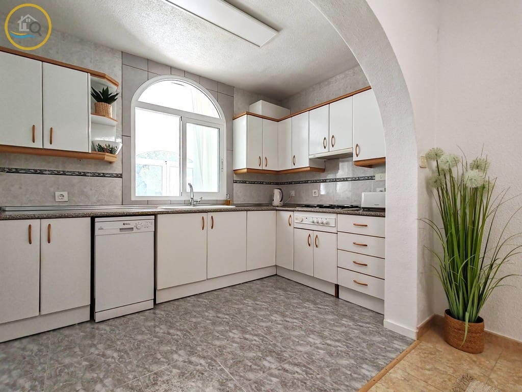 3 soverom Villa til salgs i Pinar de Campoverde med svømmebasseng garasje - € 450 000 (Ref: 10163490)