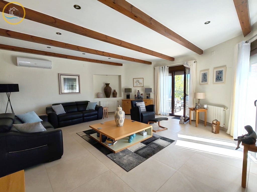4 soveværelse Villa til salg i Pinar de Campoverde med swimmingpool - € 650.000 (Ref: 10163493)