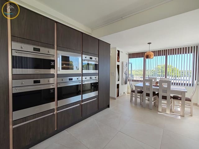 4 slaapkamer Villa te koop in Pinar de Campoverde, Pilar de la Horadada met zwembad - € 650.000 (Ref: 10163493)