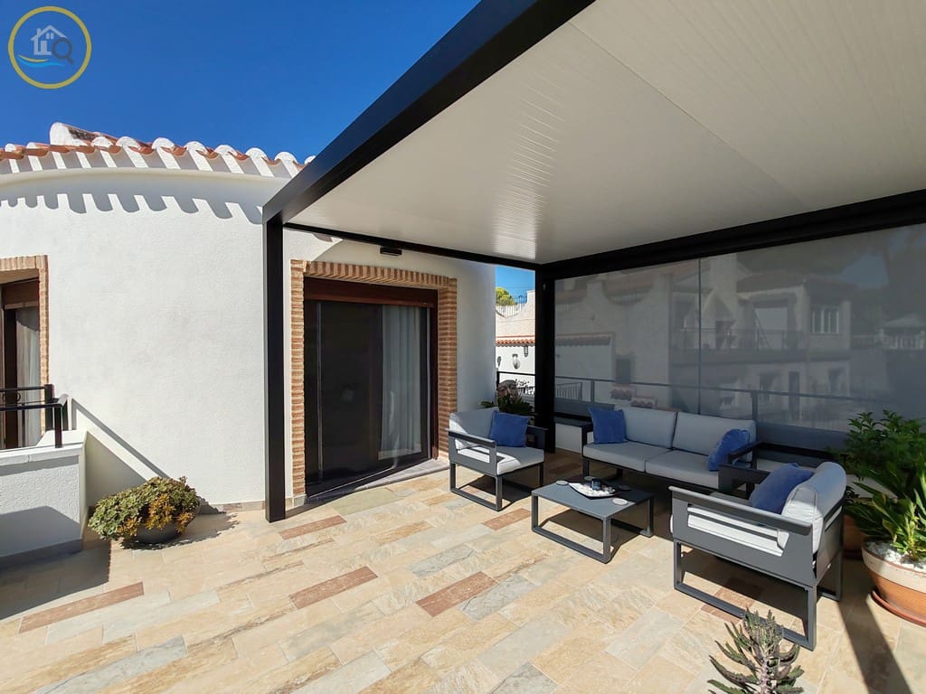 4 soveværelse Villa til salg i Pinar de Campoverde med swimmingpool - € 650.000 (Ref: 10163493)