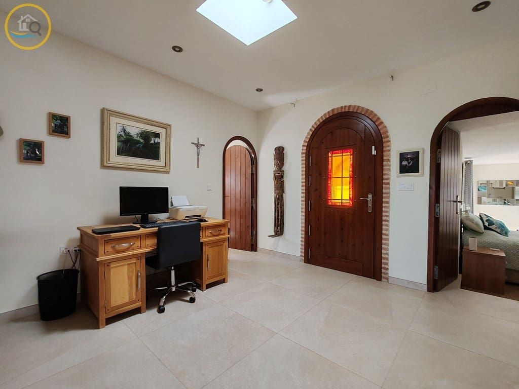 4 soveværelse Villa til salg i Pinar de Campoverde med swimmingpool - € 650.000 (Ref: 10163493)