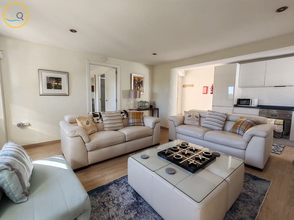 4 soveværelse Villa til salg i Pinar de Campoverde med swimmingpool - € 650.000 (Ref: 10163493)