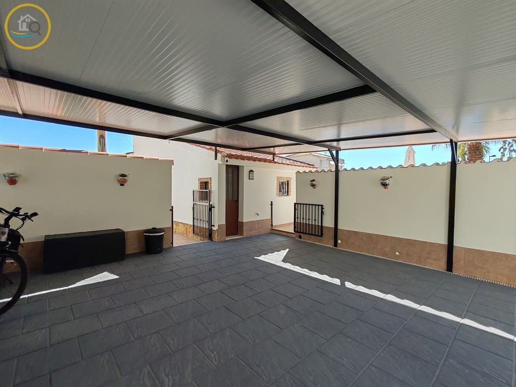 4 soveværelse Villa til salg i Pinar de Campoverde med swimmingpool - € 650.000 (Ref: 10163493)