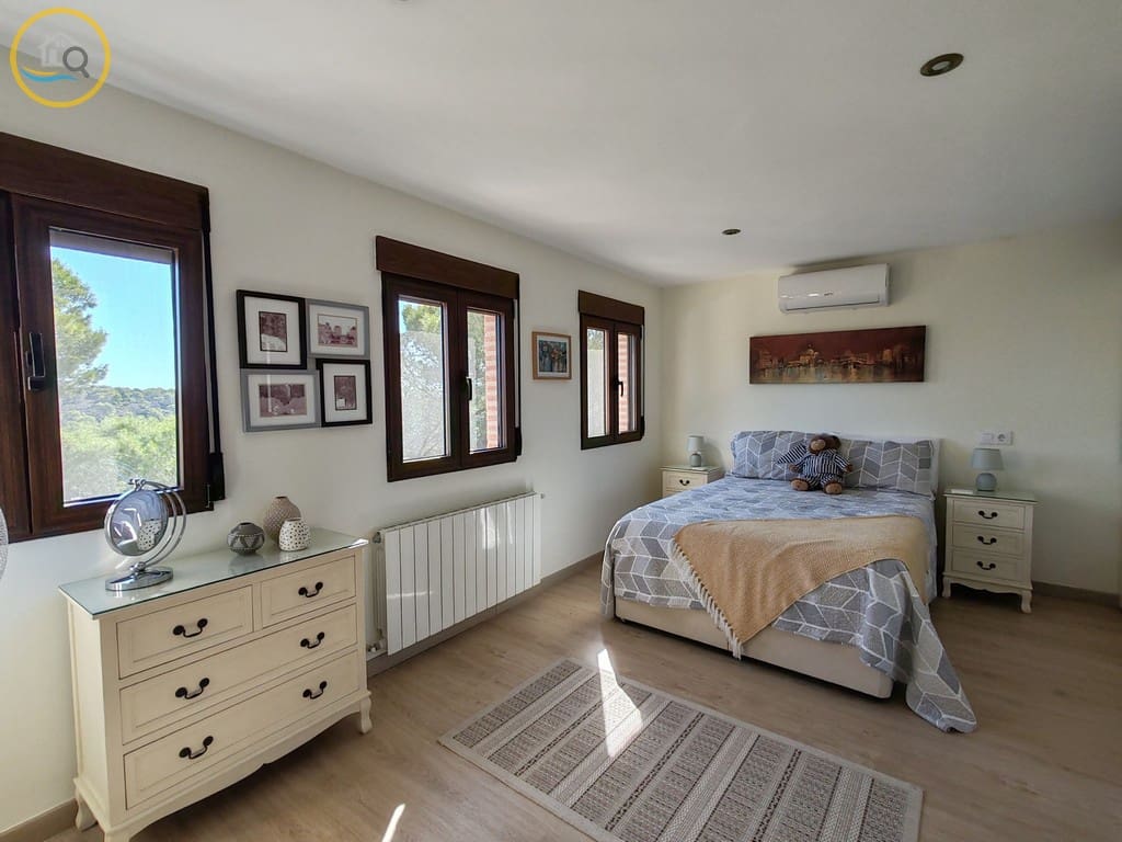 4 soveværelse Villa til salg i Pinar de Campoverde med swimmingpool - € 650.000 (Ref: 10163493)