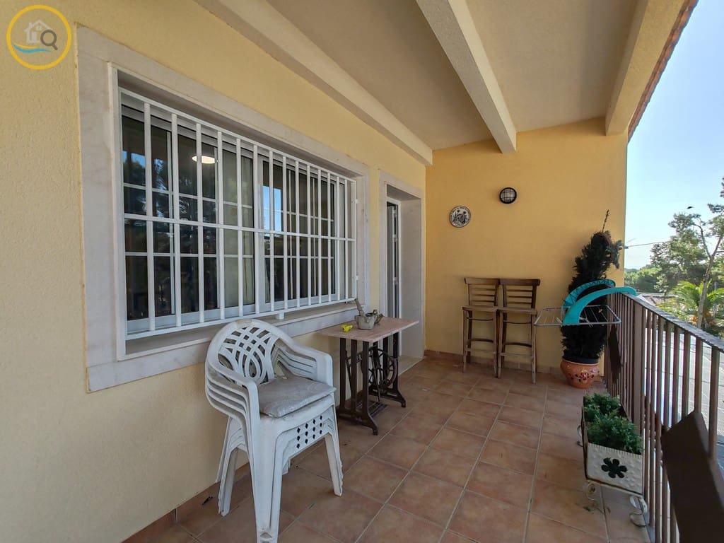 3 bedroom Villa for sale in Pinar de Campoverde with garage - € 345,000 (Ref: 10163504)