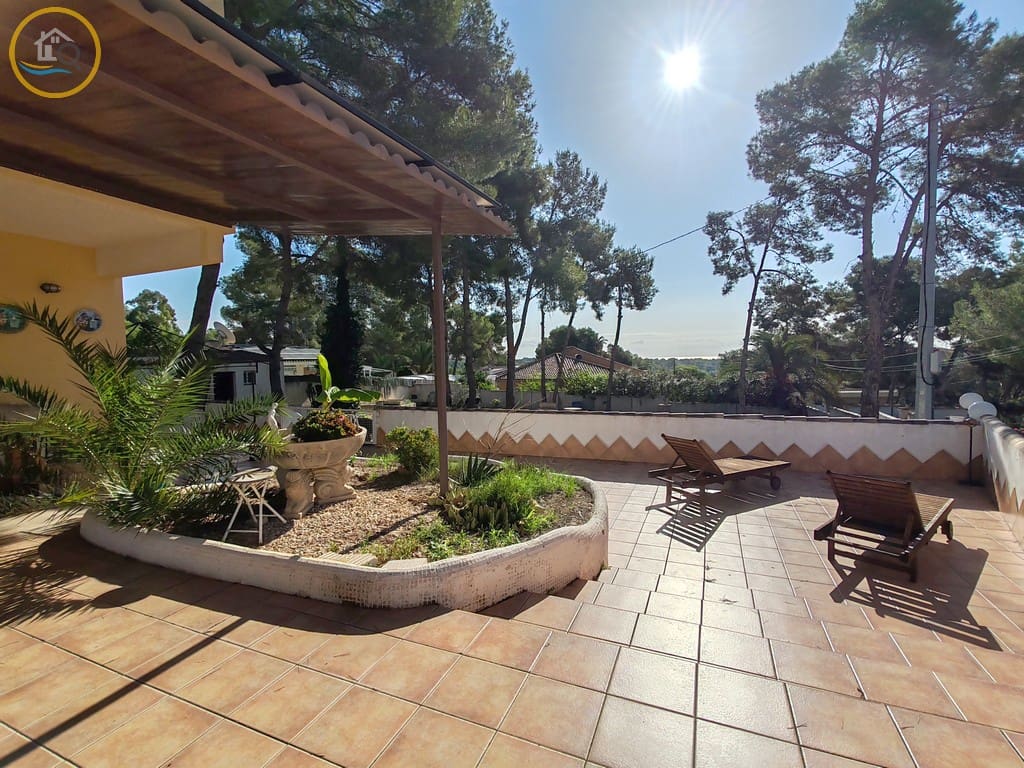 3 bedroom Villa for sale in Pinar de Campoverde with garage - € 345,000 (Ref: 10163504)