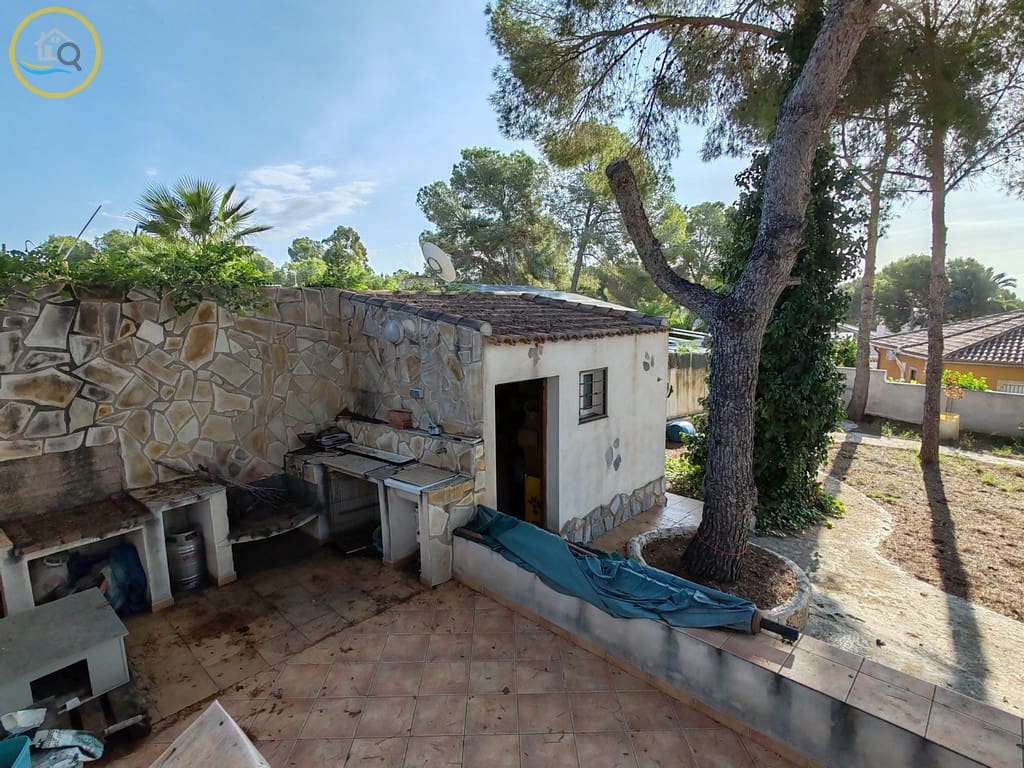 3 bedroom Villa for sale in Pinar de Campoverde with garage - € 345,000 (Ref: 10163504)