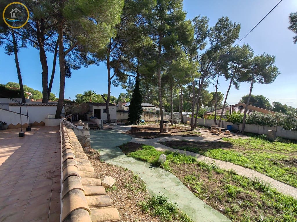3 bedroom Villa for sale in Pinar de Campoverde with garage - € 345,000 (Ref: 10163504)