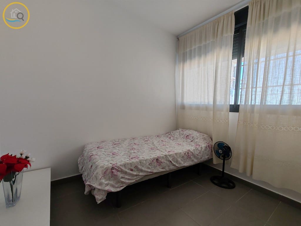 3 soveværelse Lejlighed til salg i Orihuela Costa med swimmingpool garage - € 295.000 (Ref: 10179241)