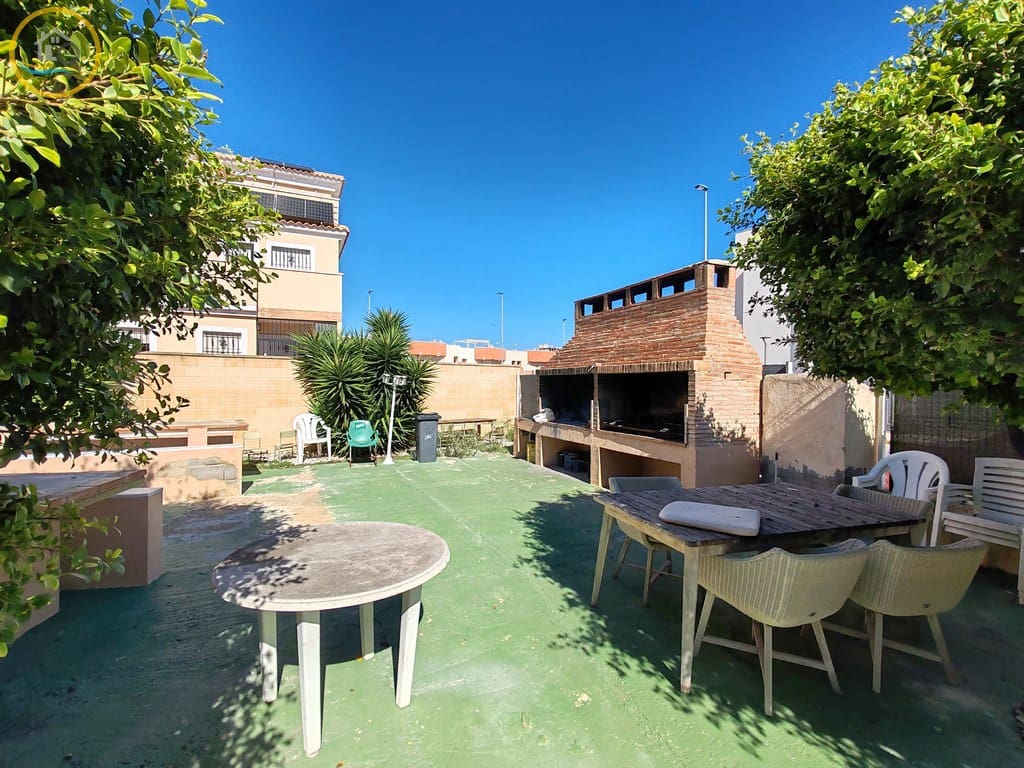 3 soveværelse Lejlighed til salg i Orihuela Costa med swimmingpool garage - € 295.000 (Ref: 10179241)