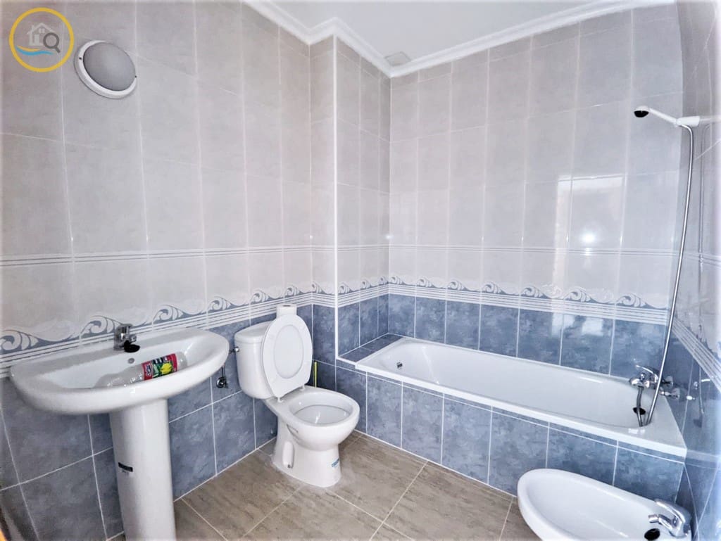 3 bedroom Apartment for sale in Pinar de Campoverde with pool - € 105,000 (Ref: 7696974)