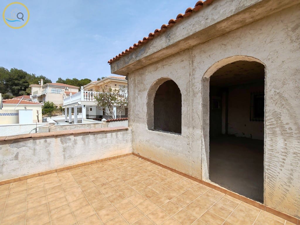 Chalet de 3 habitaciones en Pinar de Campoverde en venta con garaje - 490.000 € (Ref: 8182631)