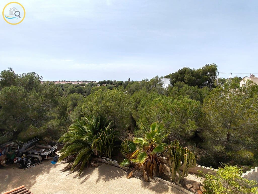 Chalet de 3 habitaciones en Pinar de Campoverde en venta con garaje - 490.000 € (Ref: 8182631)