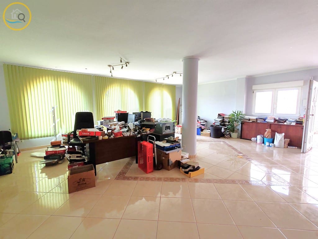 Chalet de 3 habitaciones en Pinar de Campoverde en venta con garaje - 490.000 € (Ref: 8182631)