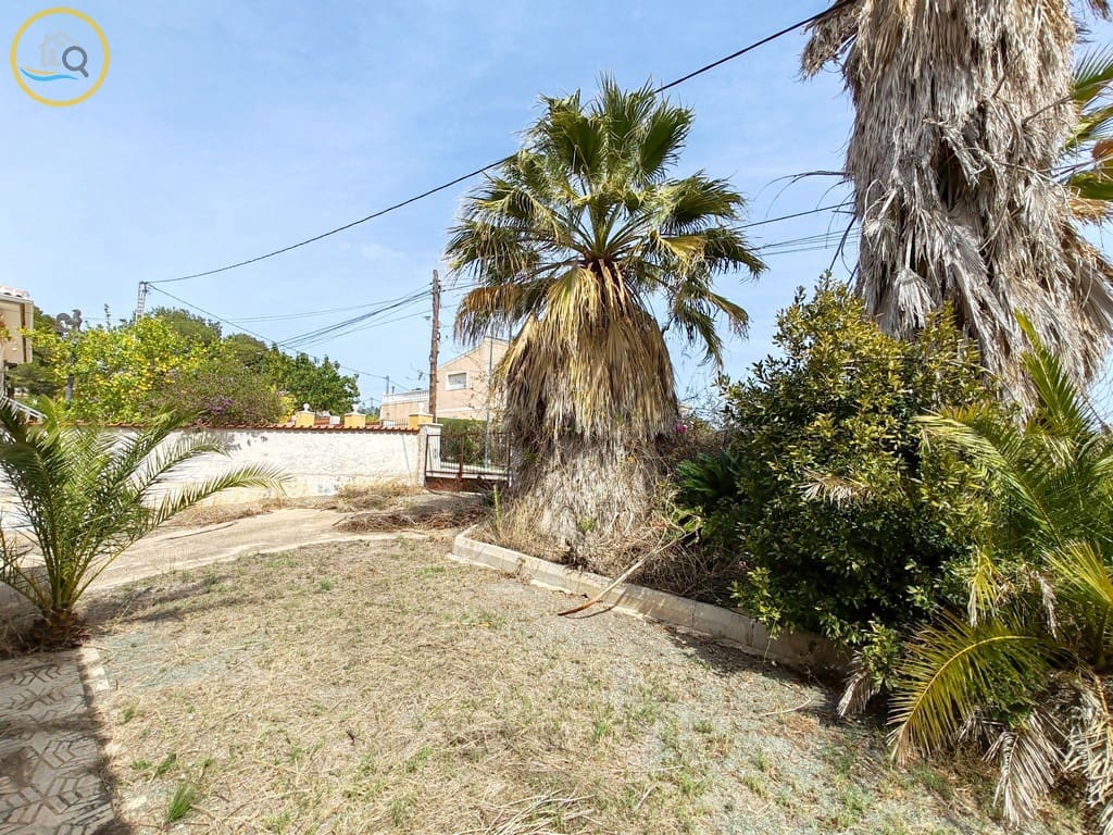 Chalet de 3 habitaciones en Pinar de Campoverde en venta con garaje - 490.000 € (Ref: 8182631)