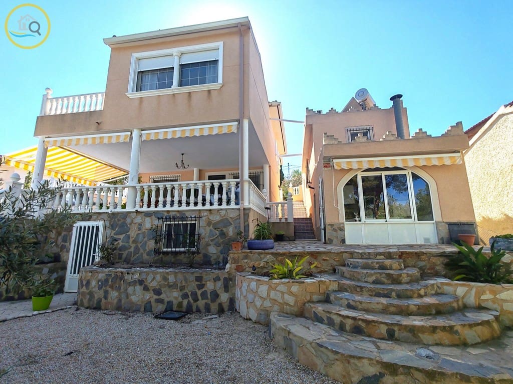 5 camera da letto Villa in vendita in Pinar de Campoverde con piscina garage - 450.000 € (Rif: 8555691)