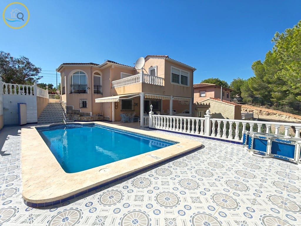5 camera da letto Villa in vendita in Pinar de Campoverde con piscina garage - 450.000 € (Rif: 8555691)