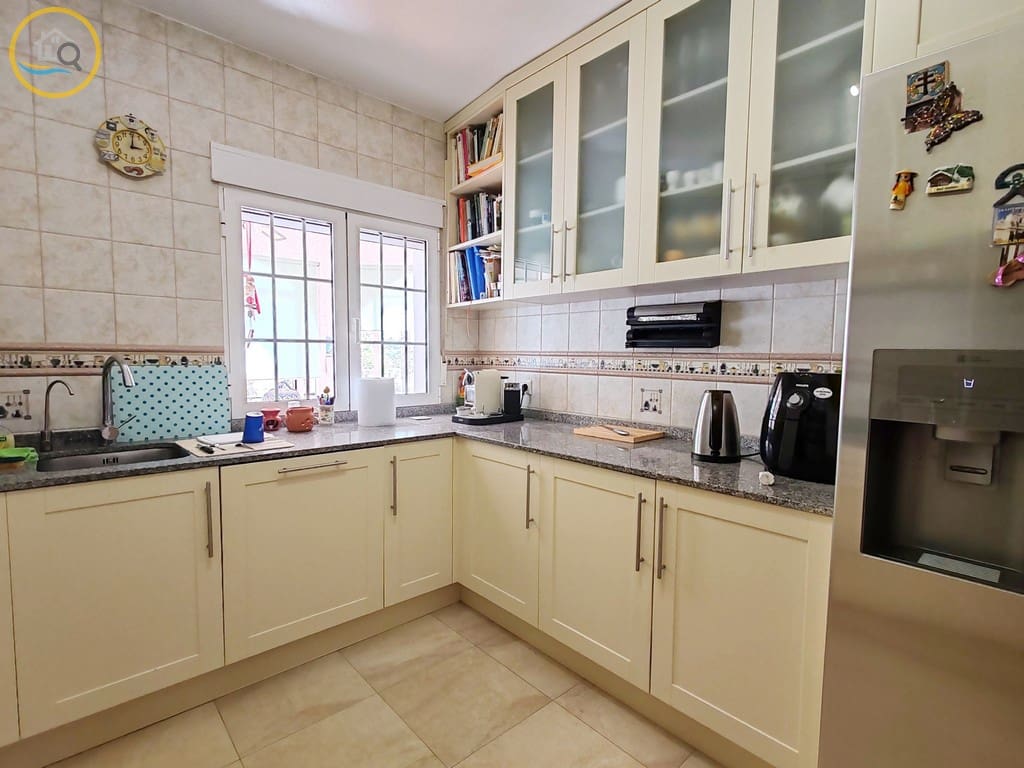 5 camera da letto Villa in vendita in Pinar de Campoverde con piscina garage - 450.000 € (Rif: 8555691)