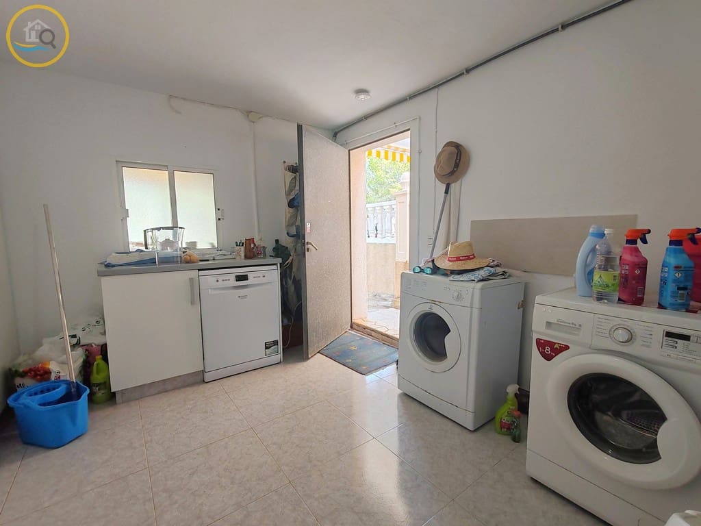5 camera da letto Villa in vendita in Pinar de Campoverde con piscina garage - 450.000 € (Rif: 8555691)