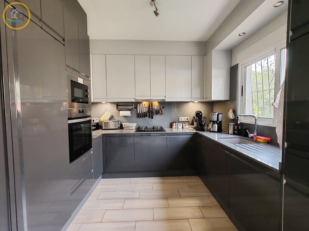 4 makuuhuone Huvila myytävänä paikassa Pinar de Campoverde mukana uima-altaan - 439 998 € (Ref: 8623037)