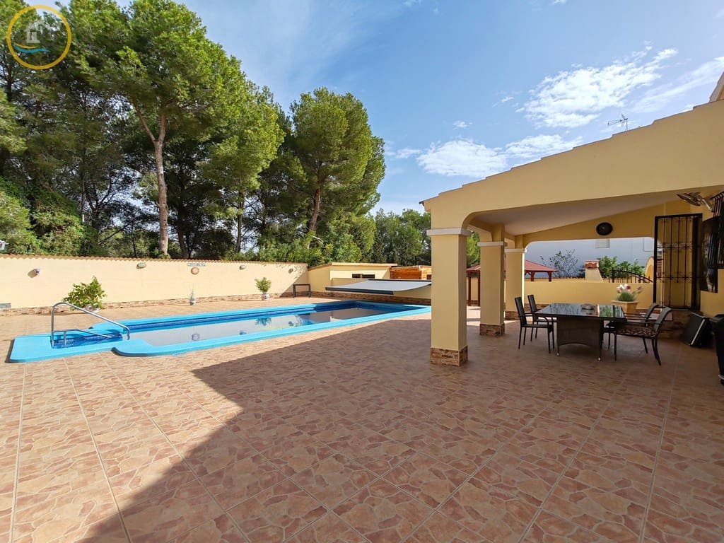 4 makuuhuone Huvila myytävänä paikassa Pinar de Campoverde mukana uima-altaan - 439 998 € (Ref: 8623037)