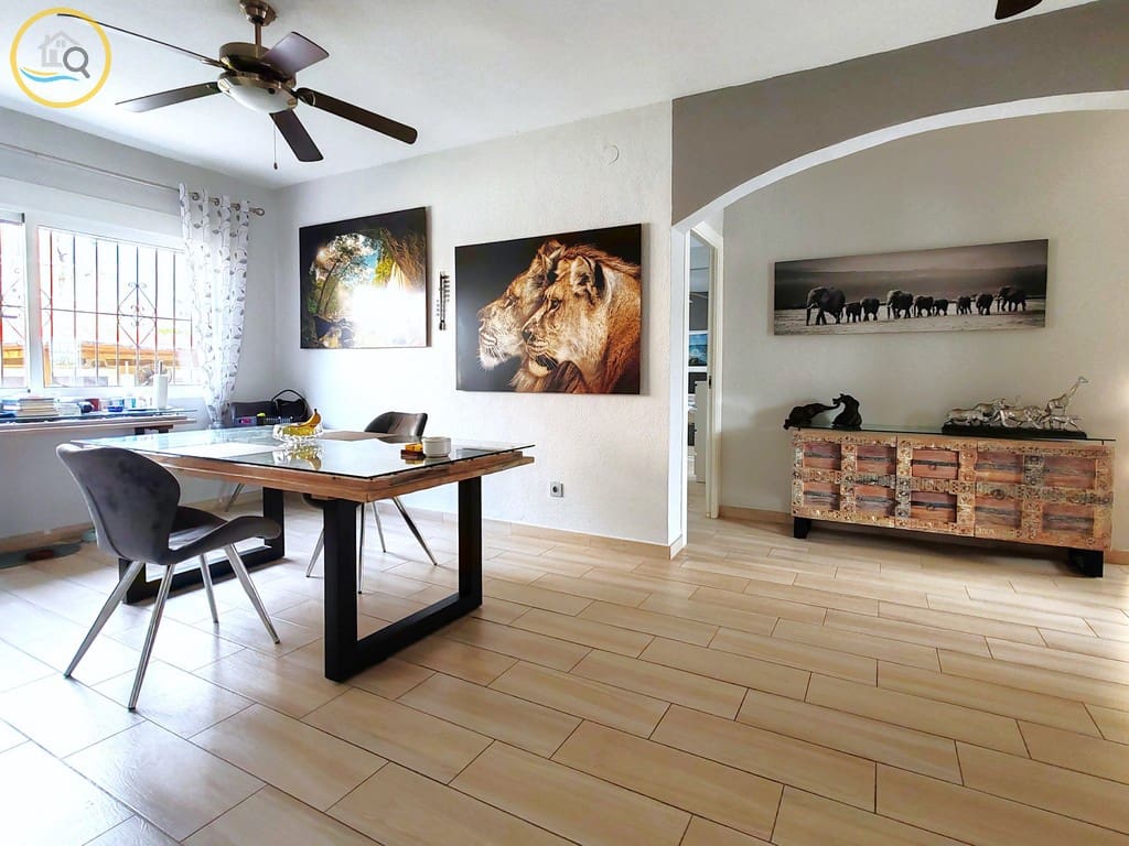 4 makuuhuone Huvila myytävänä paikassa Pinar de Campoverde mukana uima-altaan - 439 998 € (Ref: 8623037)