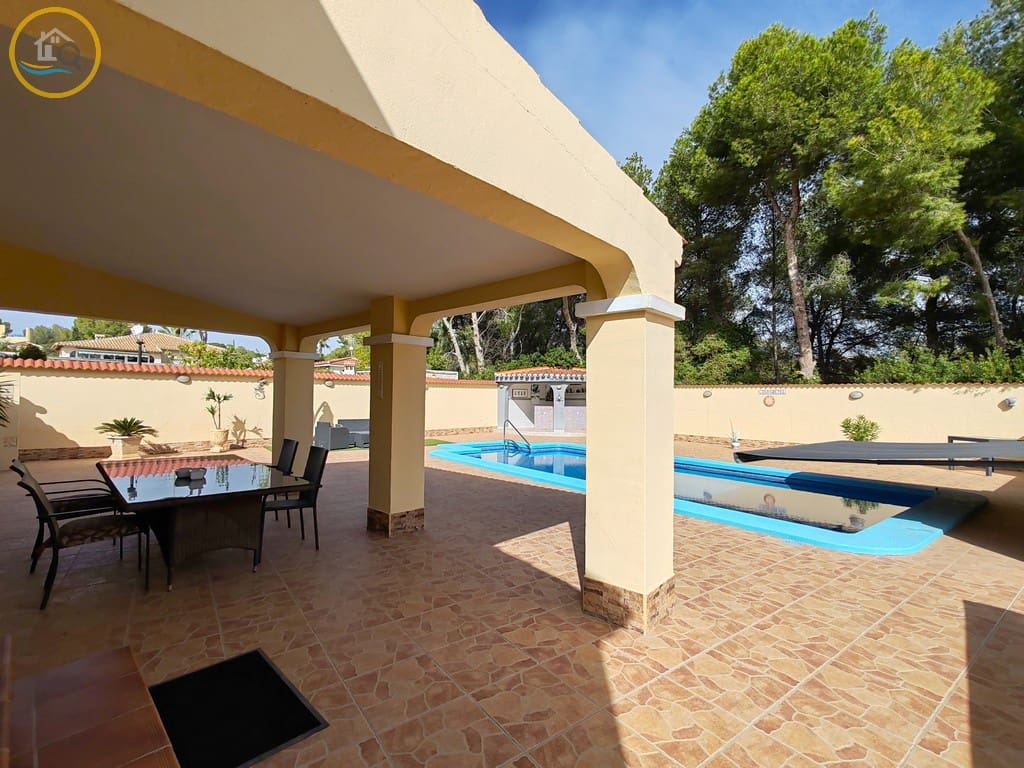 4 makuuhuone Huvila myytävänä paikassa Pinar de Campoverde mukana uima-altaan - 439 998 € (Ref: 8623037)