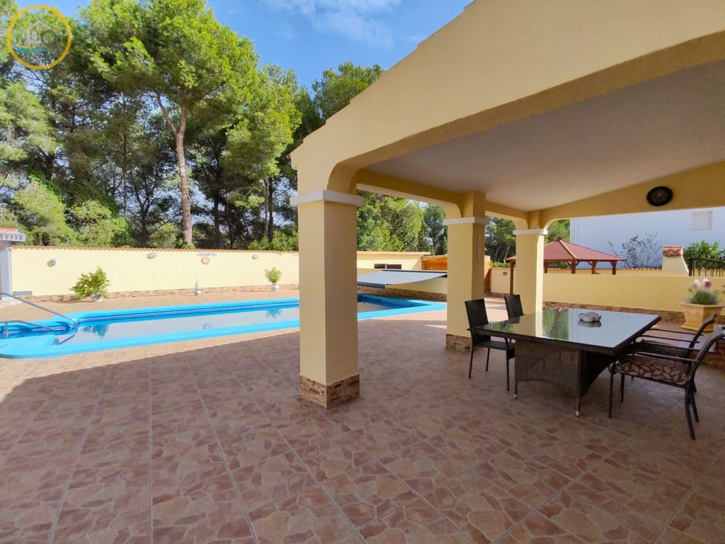 4 makuuhuone Huvila myytävänä paikassa Pinar de Campoverde mukana uima-altaan - 439 998 € (Ref: 8623037)